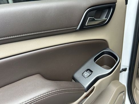 Used 2019 Chevrolet Tahoe LT image 25