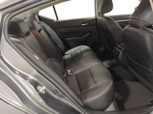 Used 2024 Nissan Altima 2.0 SR FWD image 19