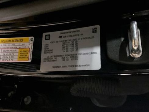 Used 2024 GMC Yukon Denali Ultimate AWD/4WD image 36