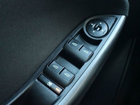 Used 2016 Ford Focus SE w/ Equipment Group 201A image 13