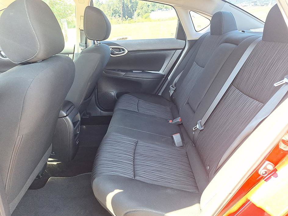 Used 2019 Nissan Sentra SV FWD image 12