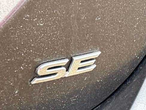 Used 2024 Toyota Camry SE image 31