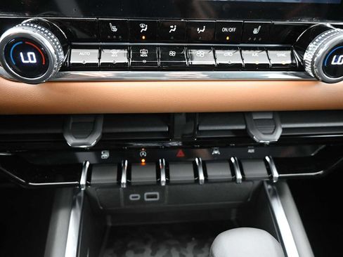 New 2026 GMC Canyon AT4 image 21