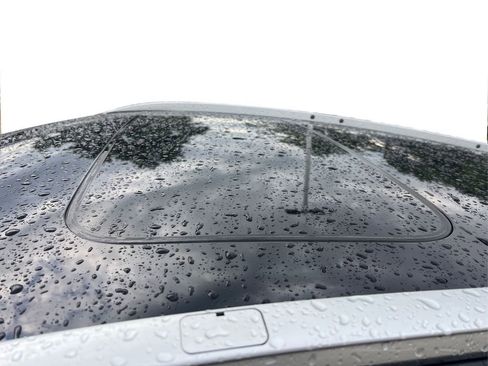 Used 2022 Honda CR-V Touring image 12