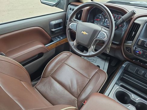 Used 2016 Chevrolet Silverado 1500 High Country image 29