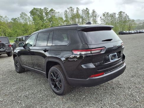 New 2025 Jeep Grand Cherokee L Altitude image 3