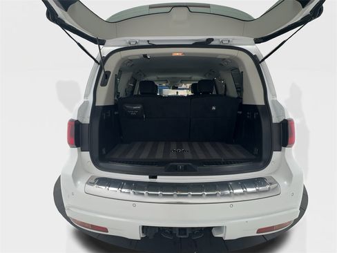 Used 2023 INFINITI QX80 Luxe w/ Cargo Package image 13