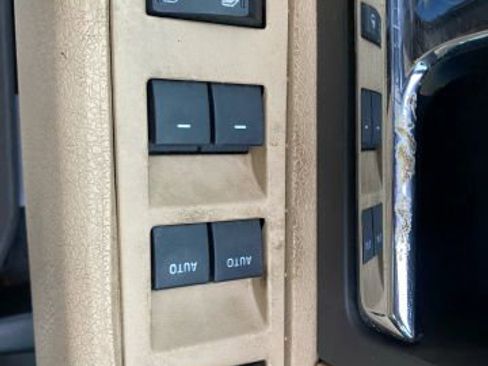 Used 2012 Ford F150 XLT w/ XLT Chrome Pkg image 26