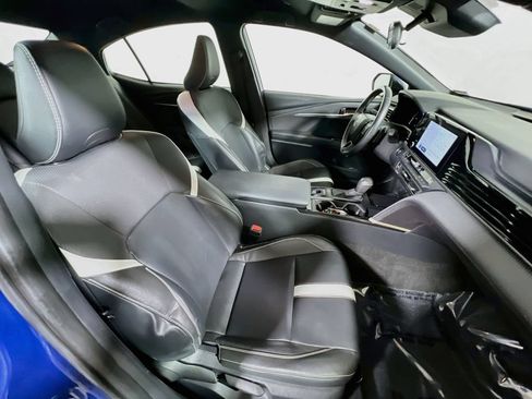 Used 2025 Toyota Camry SE FWD image 24