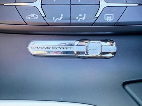 Used 2017 Chevrolet Corvette Grand Sport w/ Carbon Flash Badge Package image 28
