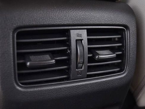 Certified 2023 Nissan Rogue SL image 26