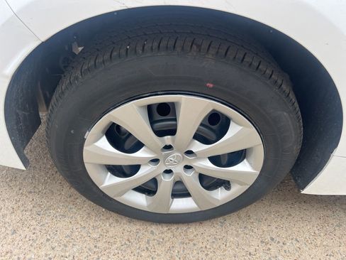 Used 2026 Toyota Corolla LE FWD image 16