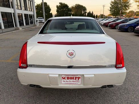 Used 2010 Cadillac DTS Luxury image 6