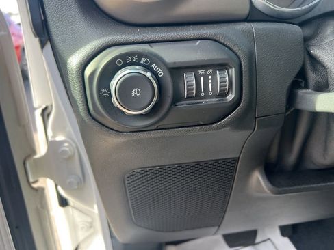 Used 2019 Jeep Wrangler Unlimited Sport S image 30