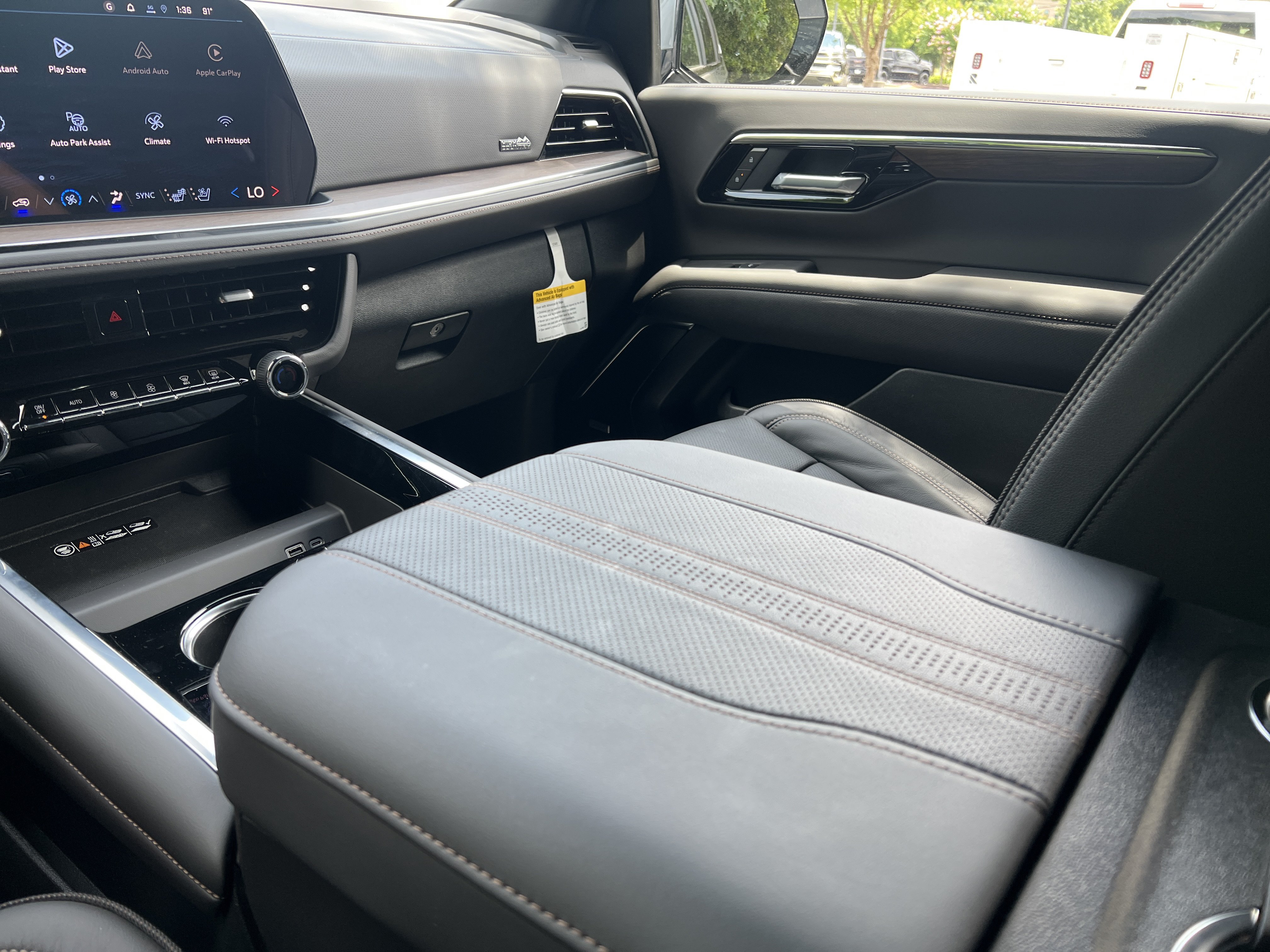 New 2026 Chevrolet Tahoe High Country AWD/4WD image 33