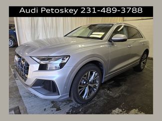 Used 2020 Audi Q8 Premium Plus w/ Premium Plus Package AWD/4WD 360° Tour