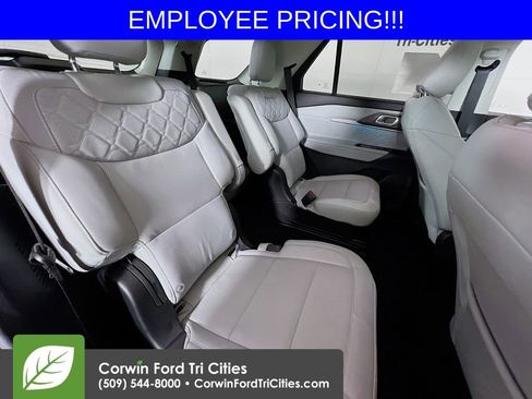 New 2026 Ford Explorer Platinum AWD/4WD image 17