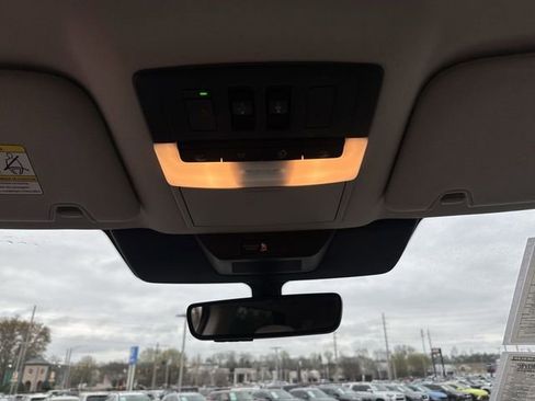 Used 2024 Nissan Pathfinder SL w/ SL Premium Package image 24