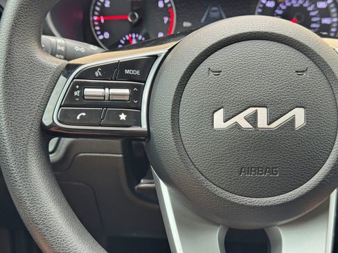 Used 2023 Kia Forte LX FWD image 19