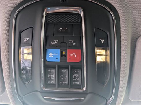 Used 2022 Jeep Grand Cherokee Limited 4xe AWD/4WD image 22