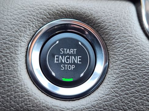 Certified 2026 GMC Canyon Denali image 22