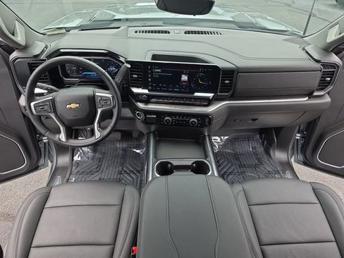 Used 2026 Chevrolet Silverado 2500 LTZ w/ LTZ Plus Package AWD/4WD image 10