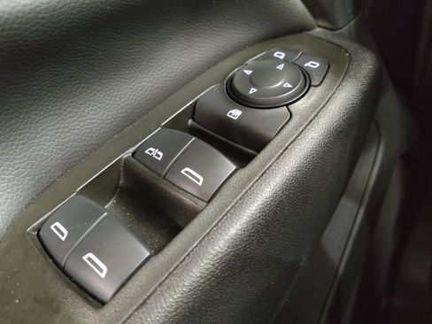 Used 2023 Chevrolet Equinox LT w/ LPO, Floor Liner Package image 27