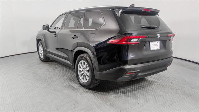 Used 2025 Toyota Grand Highlander AWD image 6