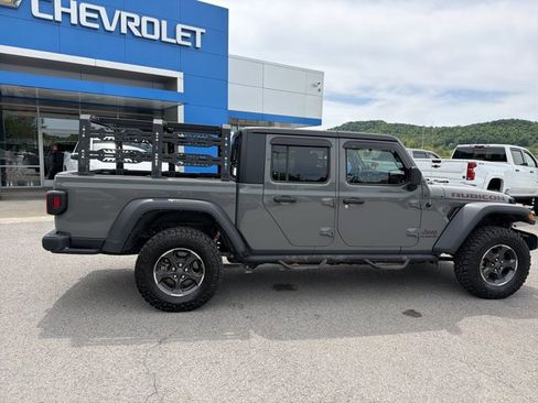 Used 2022 Jeep Gladiator Rubicon w/ Trailer Tow Package AWD/4WD image 3