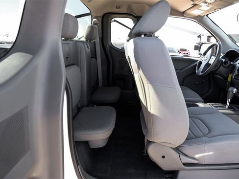Used 2019 Nissan Frontier S image 34