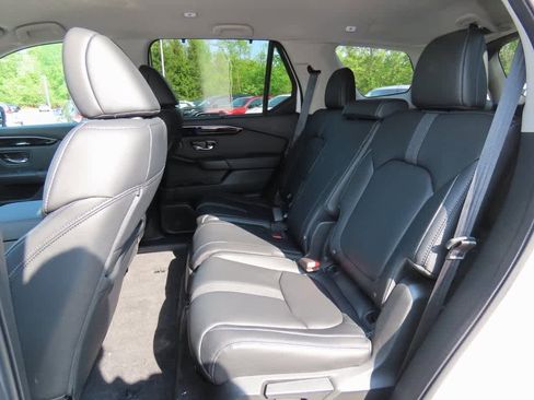 New 2025 Honda Pilot EX-L image 12