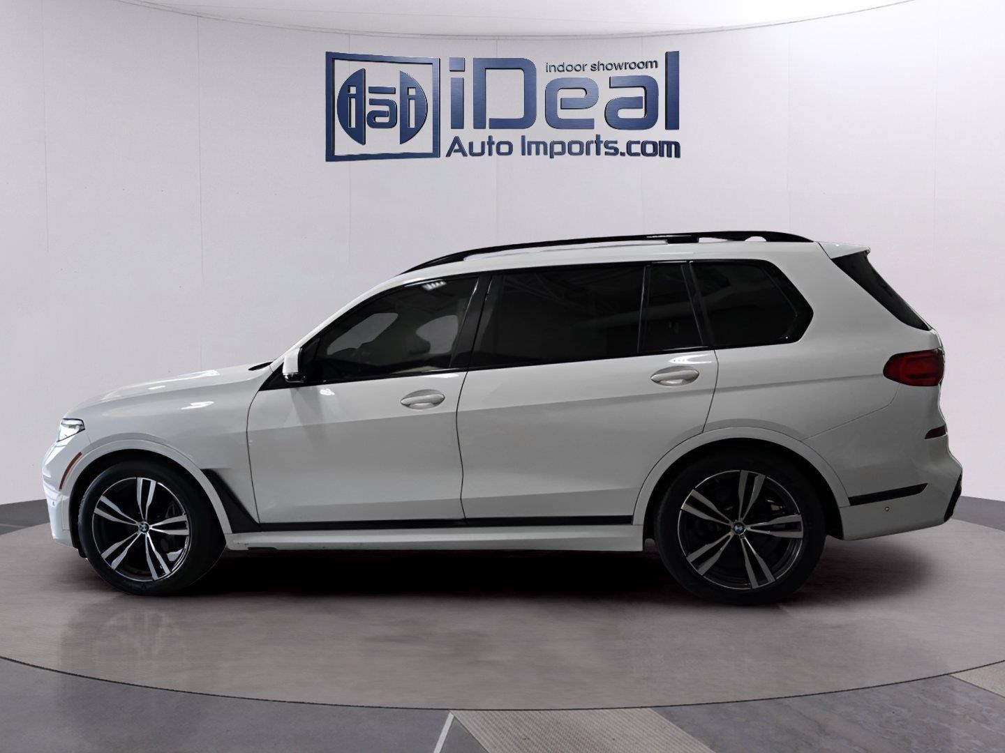 Used 2020 BMW X7 xDrive40i w/ M Sport Package AWD/4WD image 2