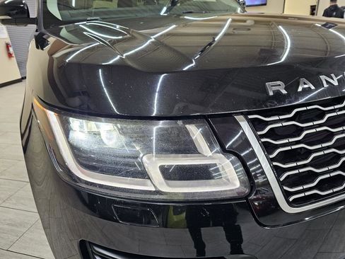 Used 2018 Land Rover Range Rover HSE image 11