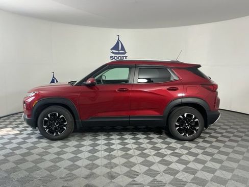 Used 2021 Chevrolet TrailBlazer LT w/ Driver Confidence Package AWD/4WD image 4