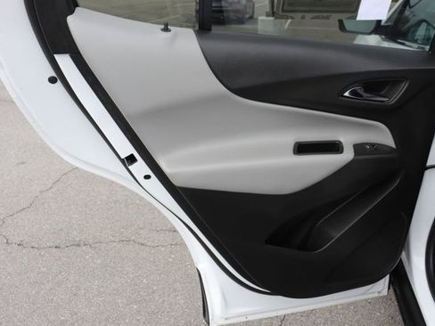 Used 2024 Chevrolet Equinox LT image 11