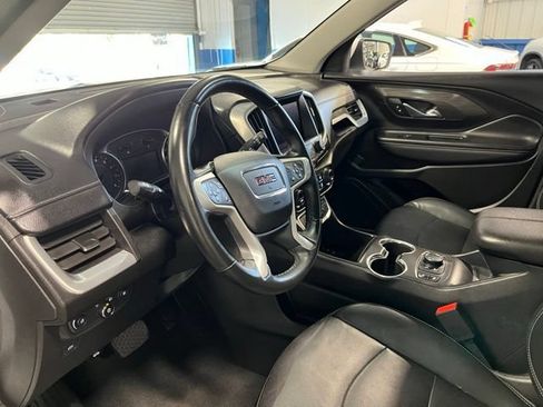 Used 2024 GMC Terrain SLT FWD image 22