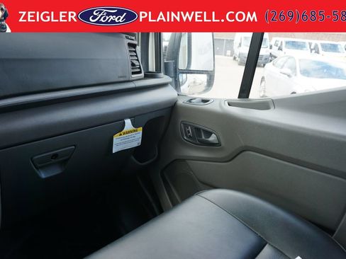 Used 2025 Ford Transit 250 148 High Roof Extended AWD image 28