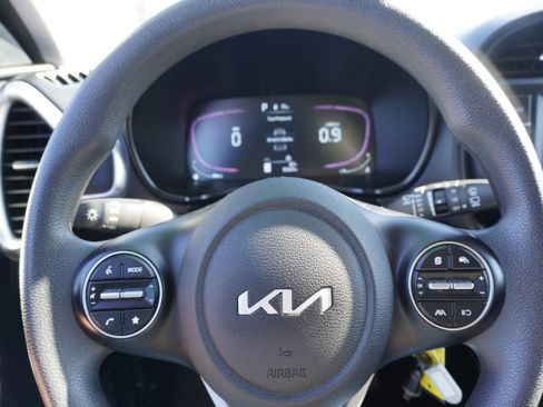 Used 2023 Kia Soul LX w/ Option Group 015 image 20