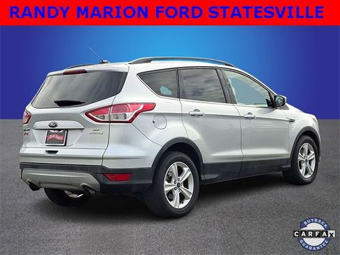 Used 2016 Ford Escape SE w/ Equipment Group 201A image 4