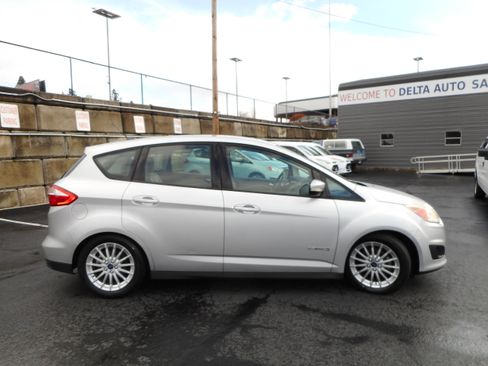 Used 2013 Ford C-MAX SE image 2