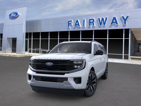 New 2025 Ford Expedition Max Platinum w/ Driver's Package image 2