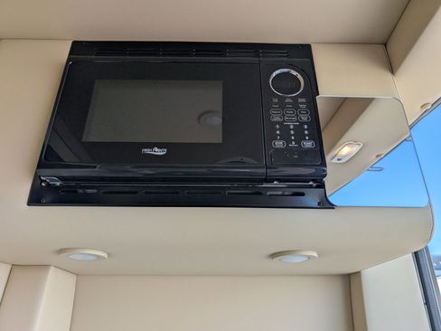 Used 2019 Mercedes-Benz Sprinter 170 Cargo image 32