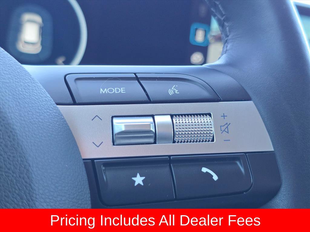 Used 2025 Hyundai Tucson Limited AWD/4WD image 23