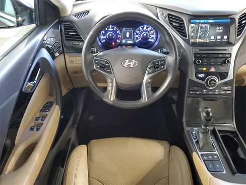 Used 2016 Hyundai Azera Limited image 10