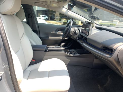 Used 2024 Toyota Prius Limited FWD image 35