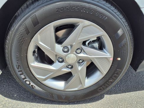 New 2026 Hyundai Sonata SE FWD image 5
