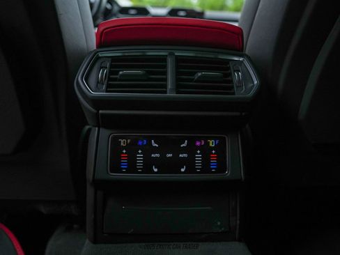 Used 2019 Lamborghini Urus image 33