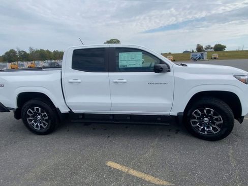 New 2026 Chevrolet Colorado Z71 w/ Technology Package AWD/4WD image 9