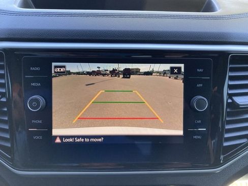 Used 2021 Volkswagen Atlas Cross Sport SEL R-Line image 25