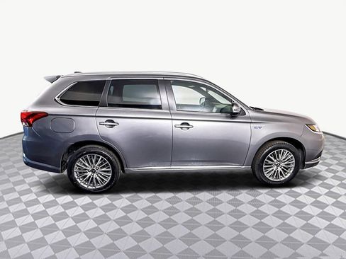 Used 2022 Mitsubishi Outlander GT image 11